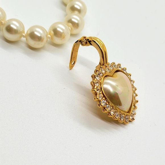 Faux Pearl Necklace with Clip-on Pearl and Crystal Heart - Picture 2 of 4